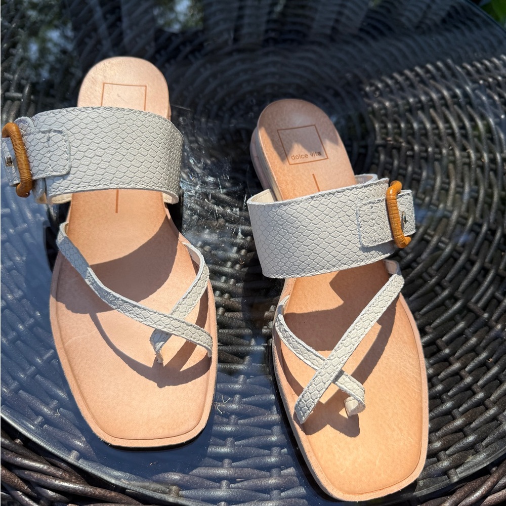 Dolce Vita Light Gray Textured Strap Sandals with Tan Footbed